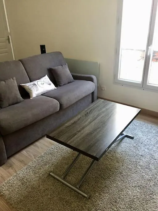 Apartment Queen - -